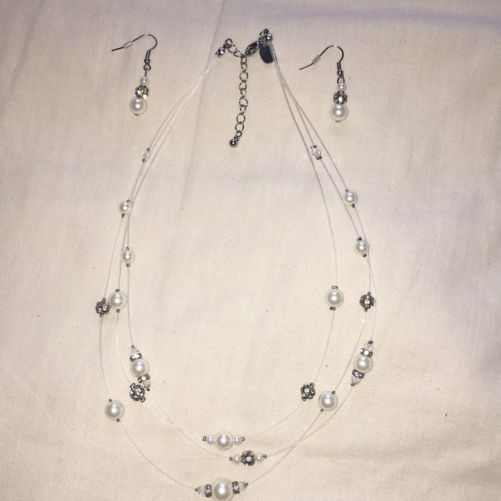 Pearl Necklace and Earrings Set